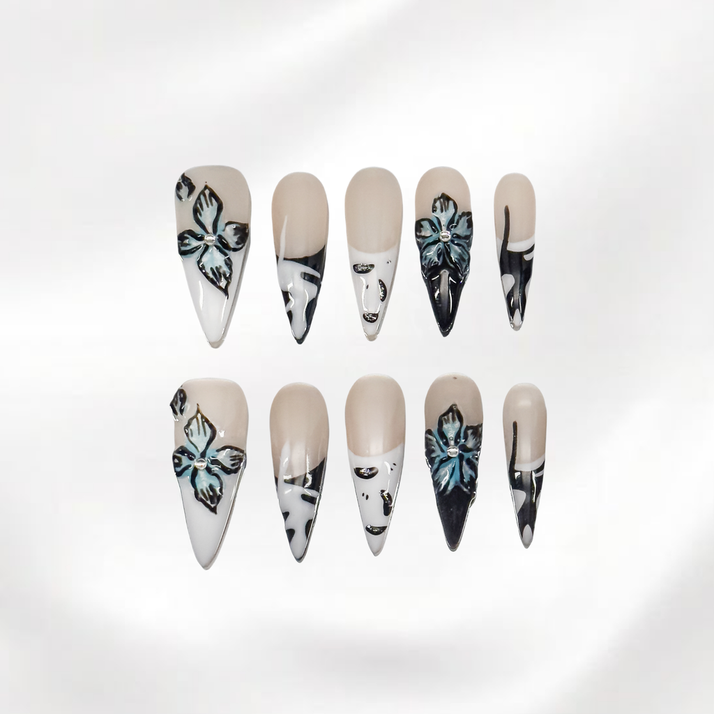 Black & White Whimsy(A0006)