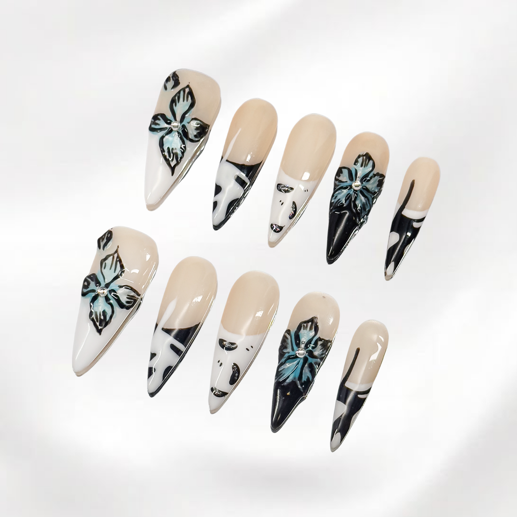 Black & White Whimsy(A0006)